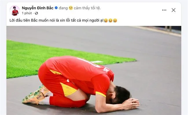 Sân vận động bóng đá với khán đài đông kín, thể hiện sự cuồng nhiệt của người hâm mộ và các kèo cược bóng đá tại Awin68